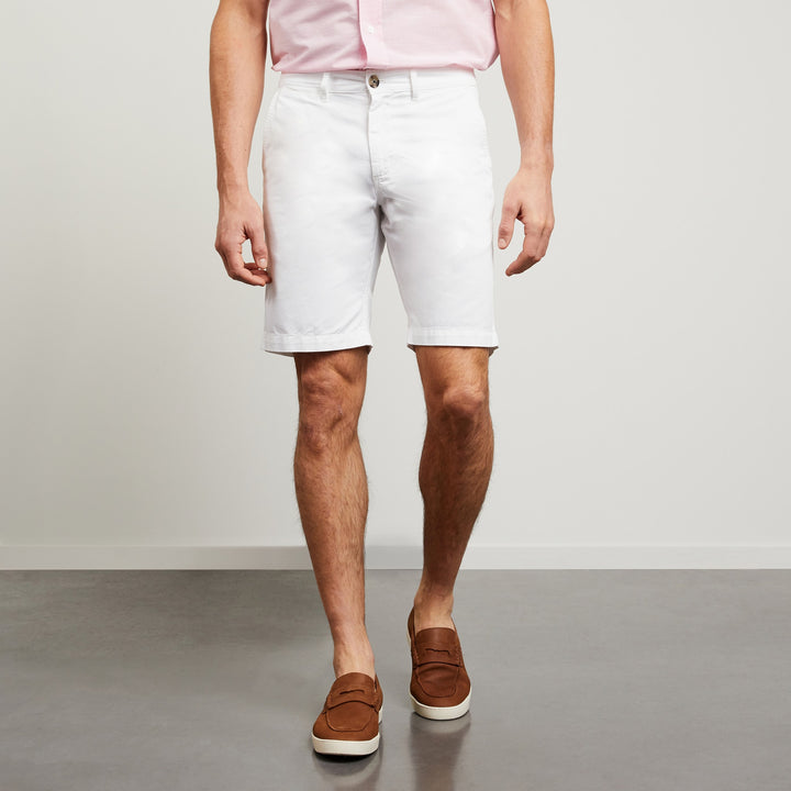 Bermuda chino blanc