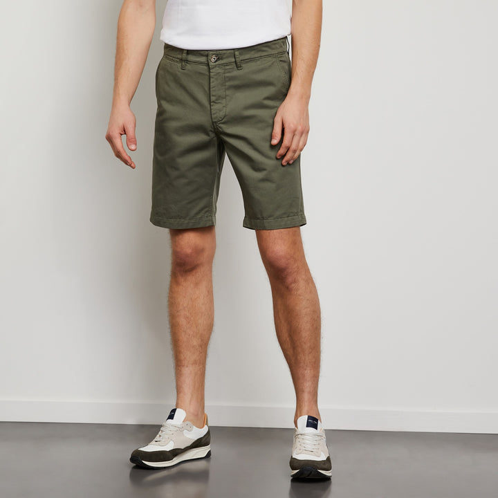 Bermuda chino kaki