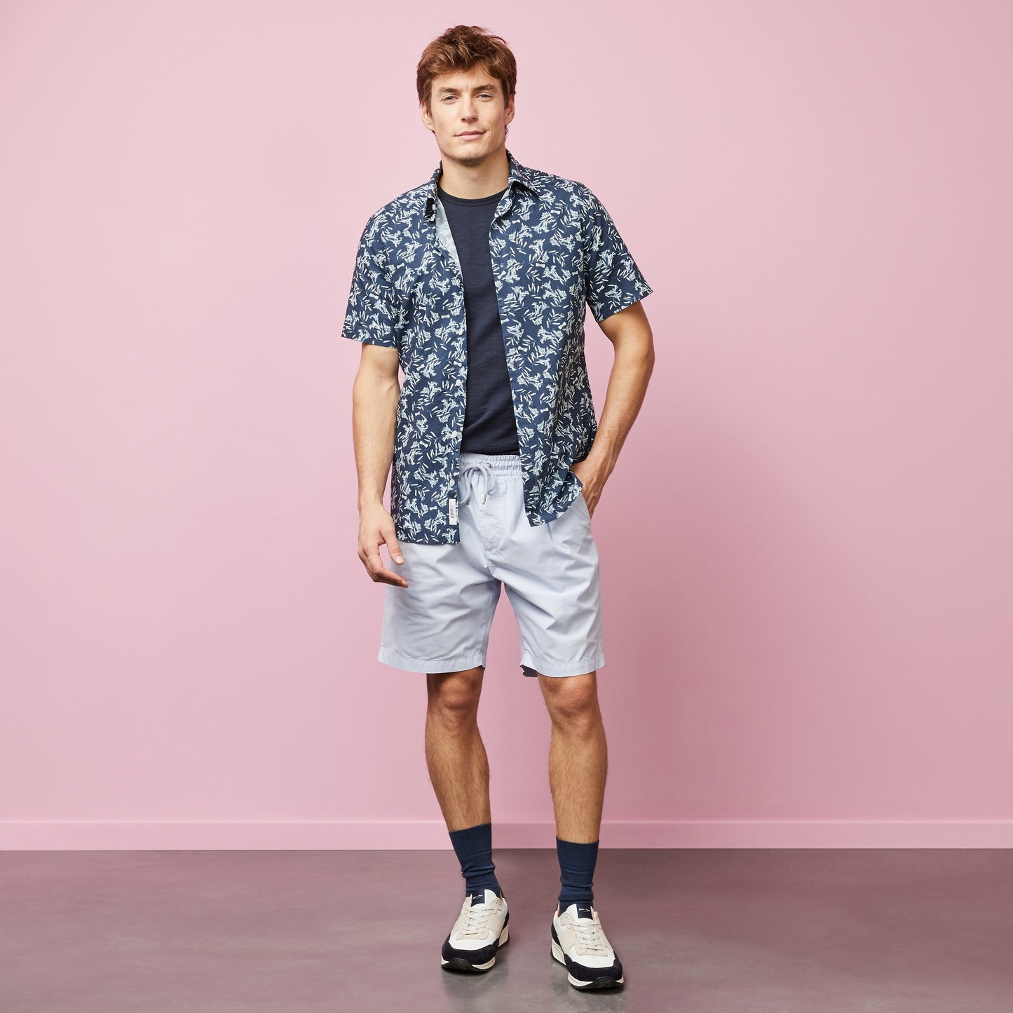 Chemisette bleu marine en coton imprimé exclusif fleuri