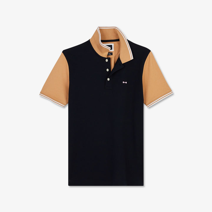 Polo bicolore à détails contrastés