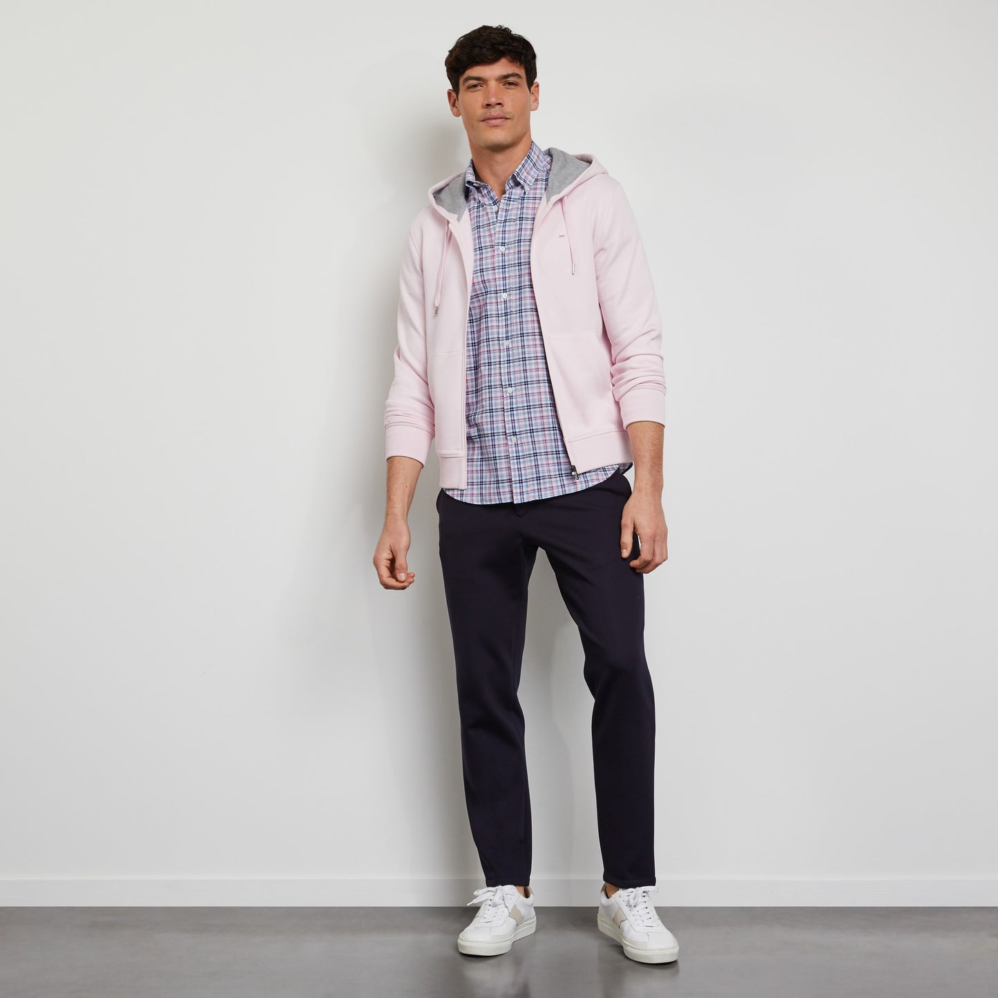 Sweat rose clair zippé à capuche