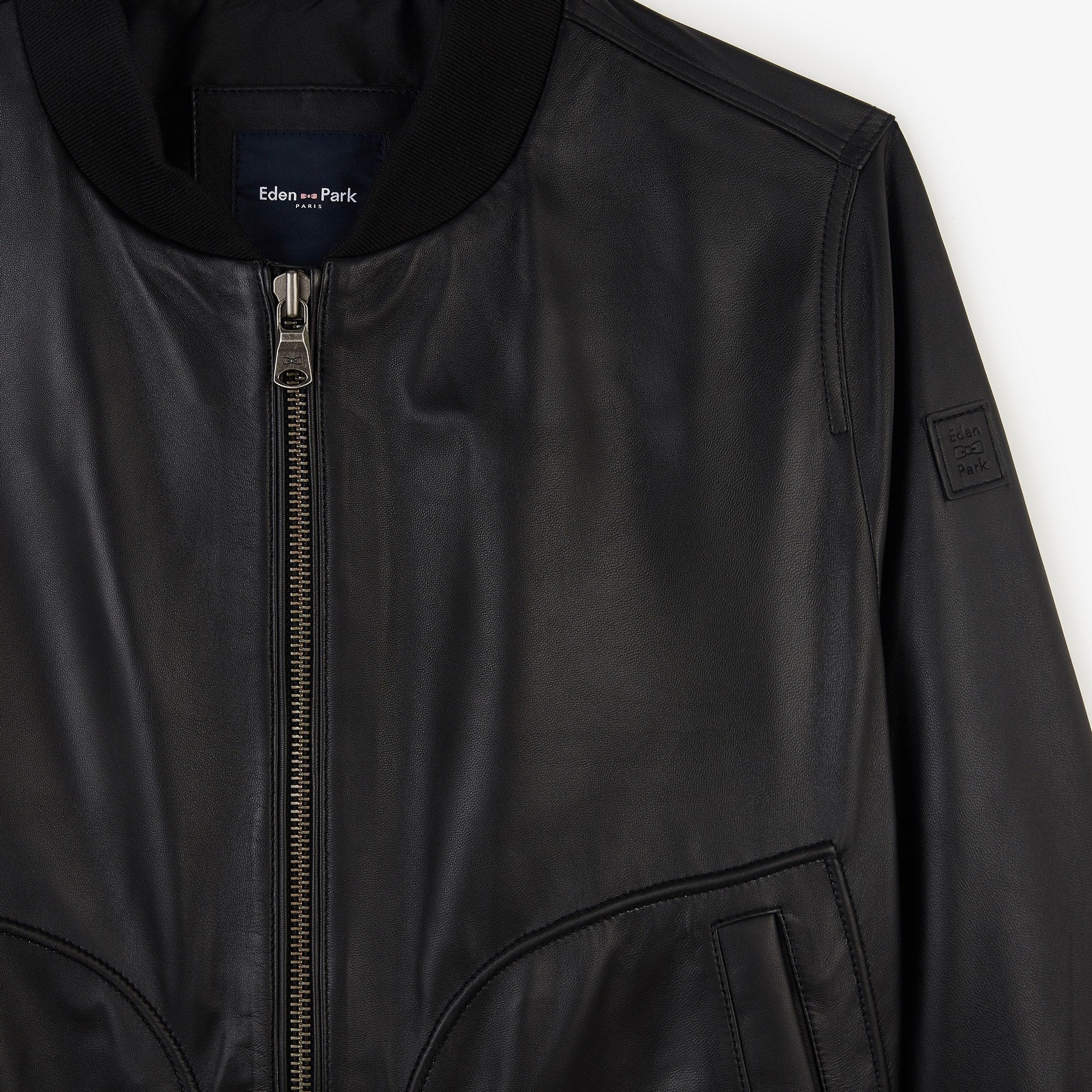 Blouson zippé en cuir noir