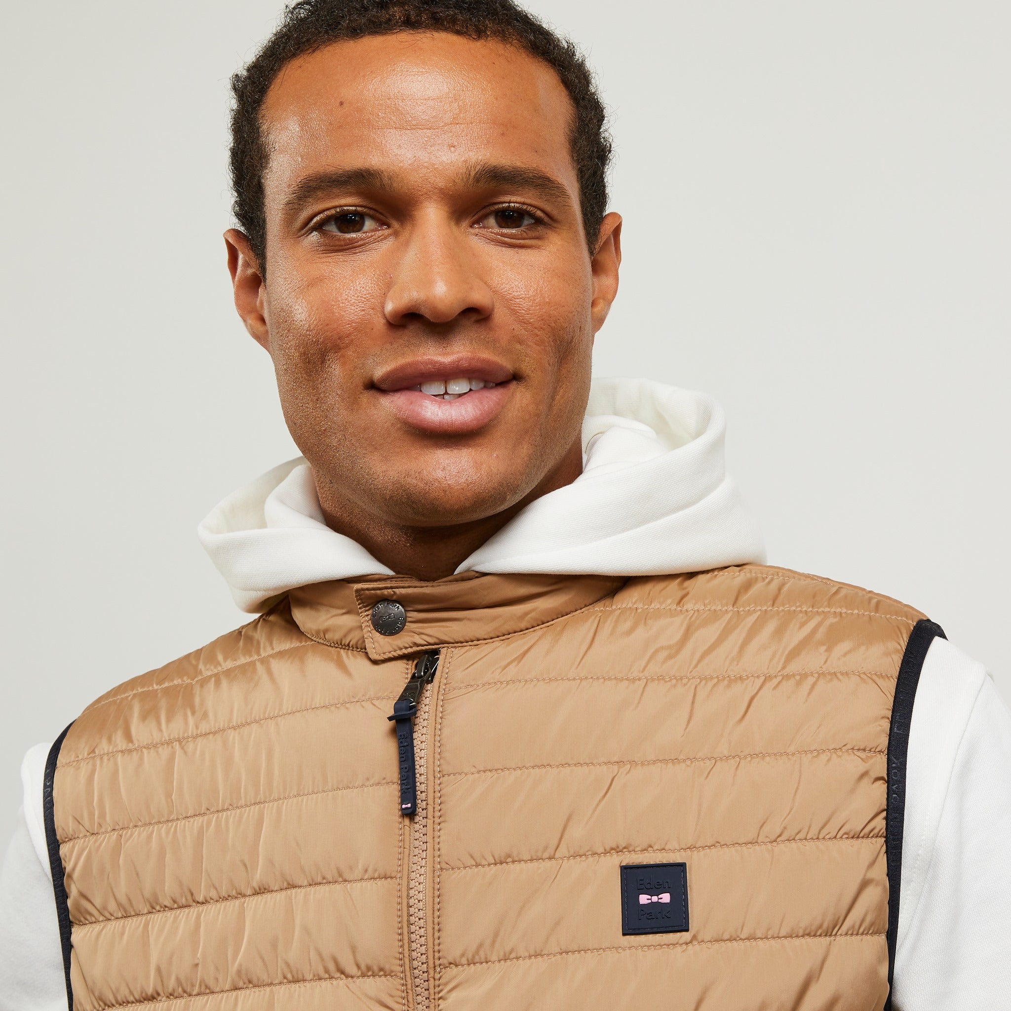 Doudoune beige sans manches