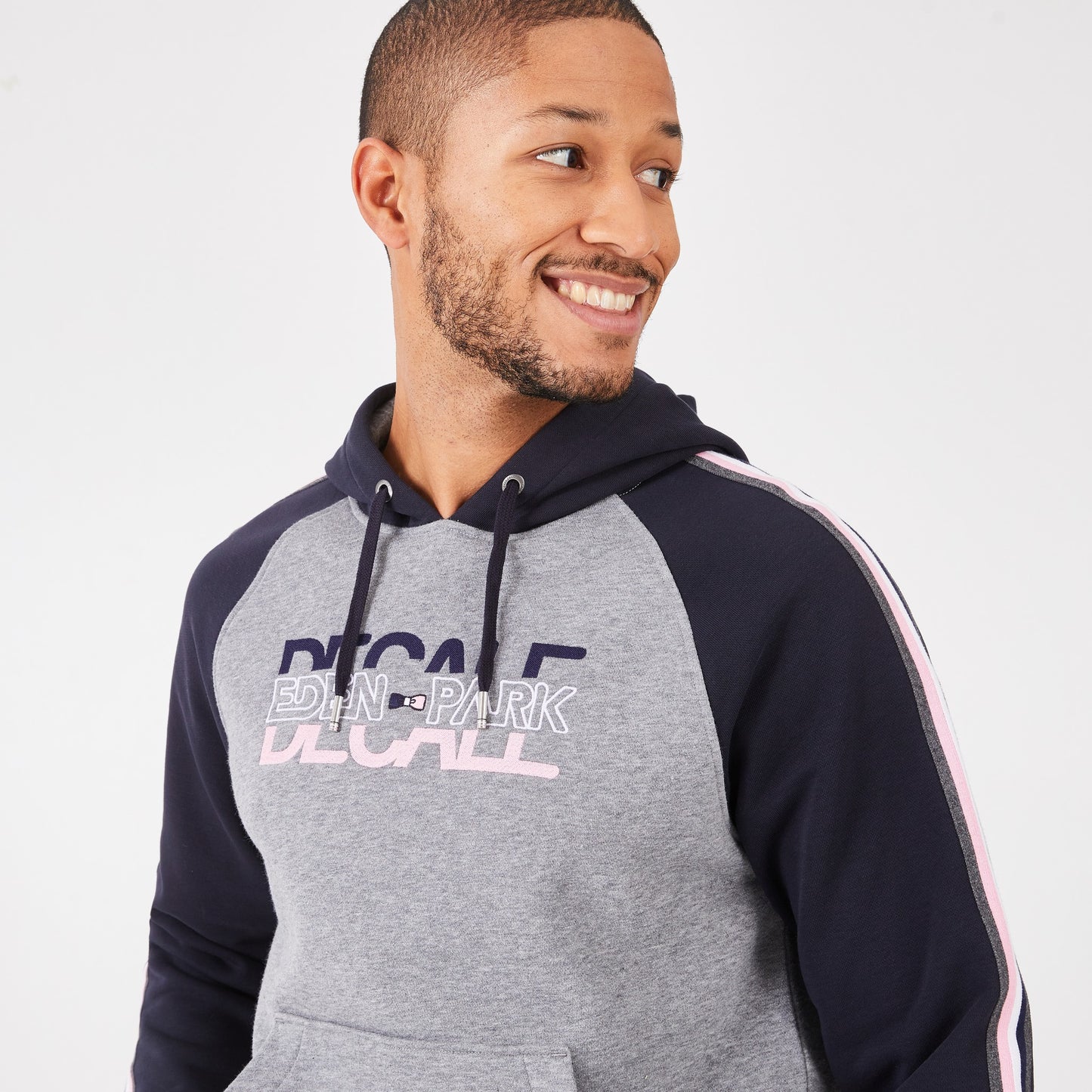 Sweatshirt gris à capuche en molleton bicolore